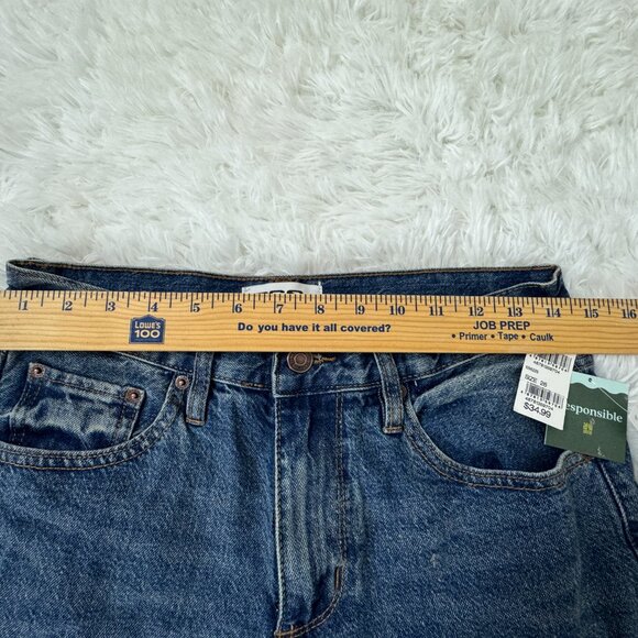 NWT RSQ Womens High Rise Midi Shorts Dark Wash Size 26 - Picture 8 of 10